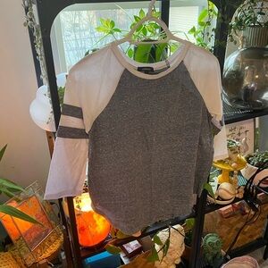 AMBIANCE | 3/4 Sleeve Curved Hem 3/4 Sleeve Tee